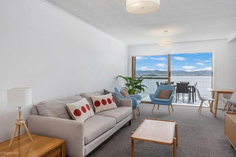 Sandy Bay Waterfront - Accommodation Port Macquarie 0