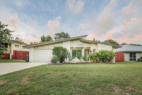 Sandy Burrows - Accommodation Port Macquarie 3