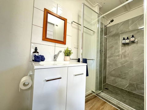 Shops Across St! Cute Studio In Salisbury - Accommodation Port Macquarie 1