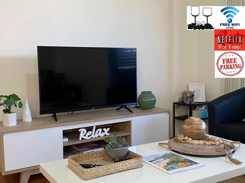 Smart Modern Close City/Airport WIFI/Park/Netflix - Accommodation Port Macquarie 0