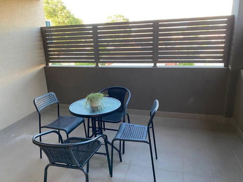 Smart Modern Close City/Airport WIFI/Park/Netflix - Accommodation Port Macquarie 2
