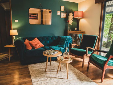 Snowy Valleys Iconic Stay - Moonshiner Cottage @ Distillery - Accommodation Port Macquarie 0