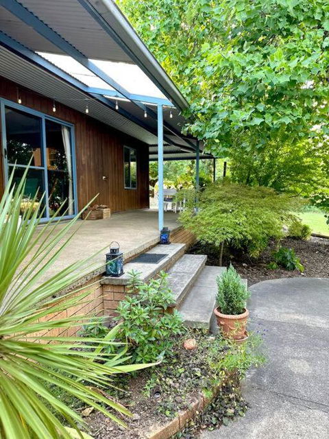 Snowy Valleys Iconic Stay - Moonshiner Cottage @ Distillery - Accommodation Port Macquarie 1