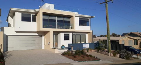 Sorrento Bluewater Apartment - Accommodation Port Macquarie 0