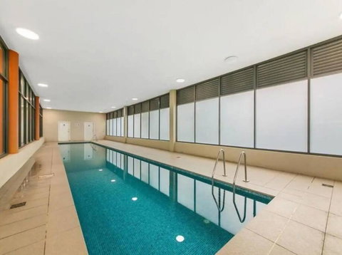 Spacious 3bed Apt With Pool & Gym Near Parramatta - Accommodation Port Macquarie 1