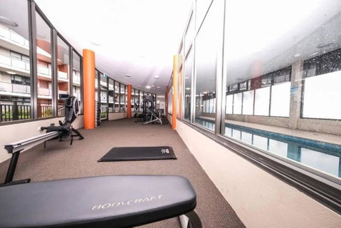 Spacious 3bed Apt With Pool & Gym Near Parramatta - Accommodation Port Macquarie 2