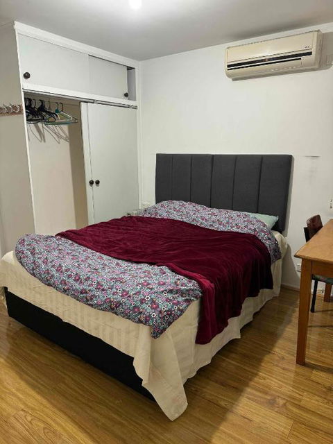 Springvale Couple Room For Rent - Accommodation Port Macquarie 0