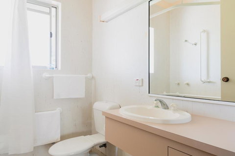 Tarcutta Retreat - Accommodation Port Macquarie 2