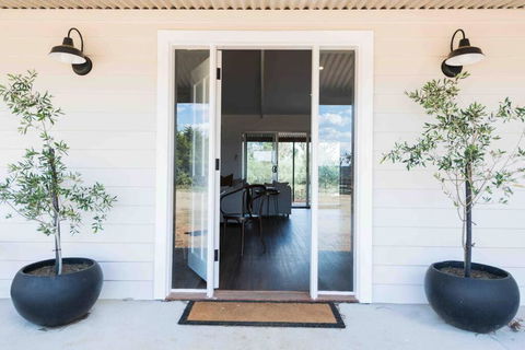 The Bungalow Cottage - Accommodation Port Macquarie 1