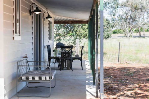 The Bungalow Cottage - Accommodation Port Macquarie 2