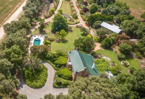 The Garden Cottage At The Olives - Accommodation Port Macquarie 3