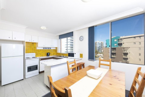 Beachpoint, Unit 303, 28 North Street - Accommodation Port Macquarie 2