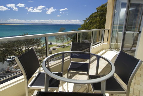 Beachpoint, Unit 401, 28 North Street - Accommodation Port Macquarie 2