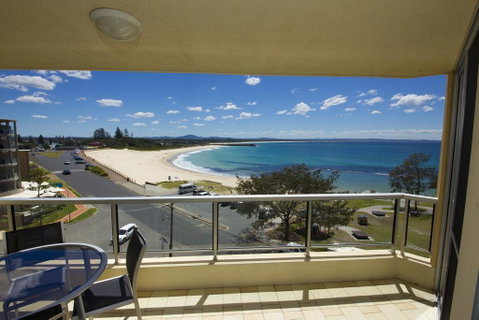 Beachpoint, Unit 401, 28 North Street - Accommodation Port Macquarie 1