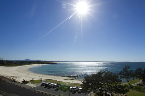 Beachpoint, Unit 402, 28 North Street - Accommodation Port Macquarie 1