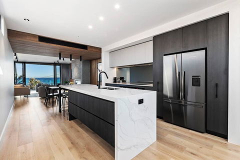 Beachside Lane - On The Beach, Water Views - Accommodation Port Macquarie 0