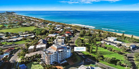 Beachside Resort Kawana Waters - Accommodation Port Macquarie 4