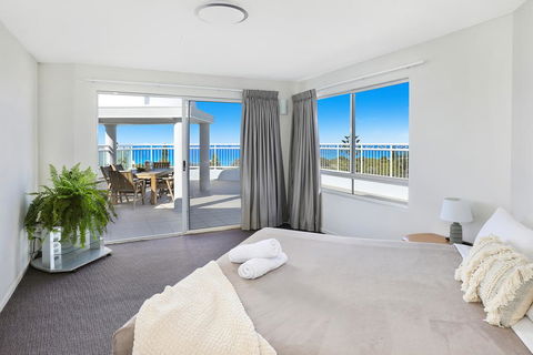 Beachside Resort Kawana Waters - Accommodation Port Macquarie 1