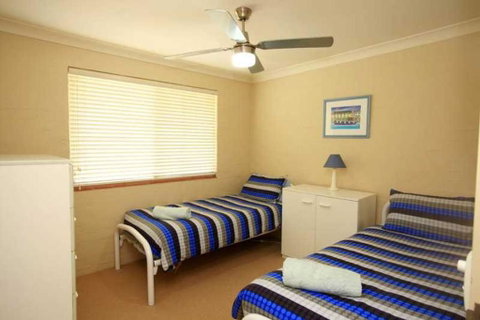 BEACHSIDE VILLA 2 - Accommodation Port Macquarie 1
