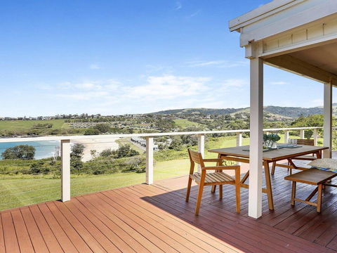 Beachview - Walking Track Straight Down To The Beach - Accommodation Port Macquarie 0