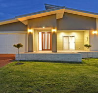 Beaufortia Views - Accommodation Port Macquarie