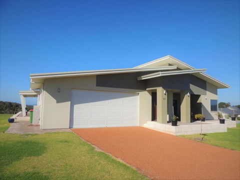 Beaufortia Views - Accommodation Port Macquarie 1