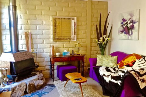 BEAUTIFUL RETREAT - 20 Mins To CBD And Only 10 Mins To MONA! - Accommodation Port Macquarie 2