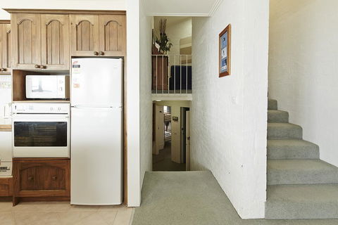 Beehive 14 - Accommodation Port Macquarie 1