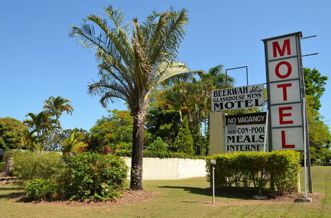 Beerwah Glasshouse Motel - Accommodation Port Macquarie 0
