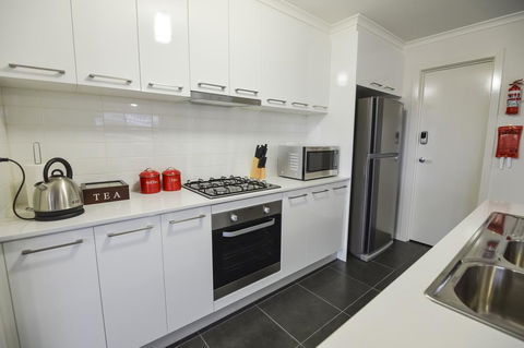 Beischer Apt B - Accommodation Port Macquarie 2