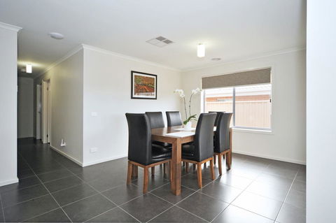 Beischer Apt B - Accommodation Port Macquarie 1