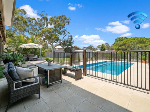 Belle View - Callala Bay - Accommodation Port Macquarie 0