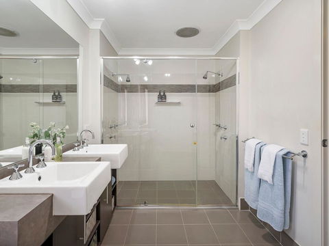 Belle View - Callala Bay - Accommodation Port Macquarie 3