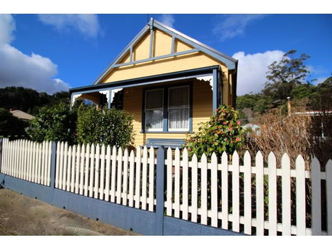 Benvenuti, To Comstock Cottage - Accommodation Port Macquarie 0