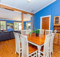 Best Central House - SLEEPS 11  - Accommodation Port Macquarie