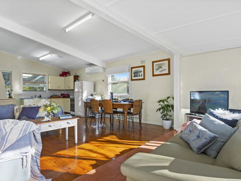 Between 2 Beaches - Comfortable Private Sanctuary - Accommodation Port Macquarie 2