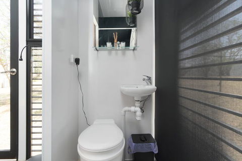 Big Tiny Paz Seven Hills Tiny House, Tallarook - Accommodation Port Macquarie 2