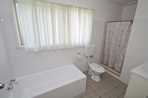 Billy's On Main, 44 Main Street - Accommodation Port Macquarie 1