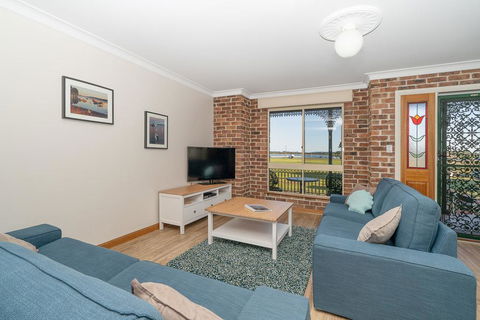 Birchgrove Terrace, Unit 4, Recreation Lane - Accommodation Port Macquarie 2