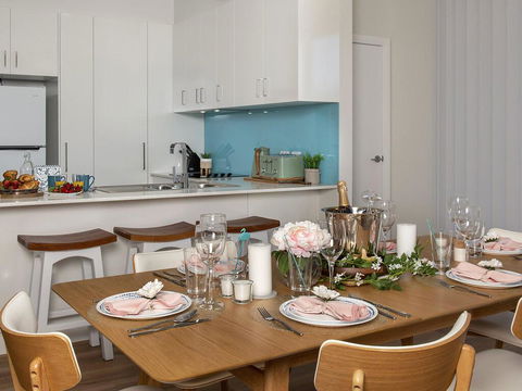 Blue Pelican - Pacific Views, Walk To Beach - Accommodation Port Macquarie 3