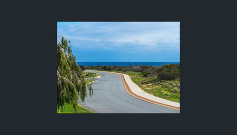 Blue Sky Escapes Beach House Ledge Point - Accommodation Port Macquarie 1