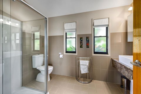 Blue Summit Cottages - Accommodation Port Macquarie 1