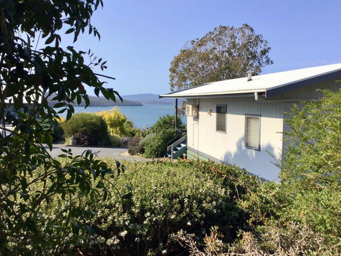 Blue Waters Holiday Cottages - Accommodation Port Macquarie 0