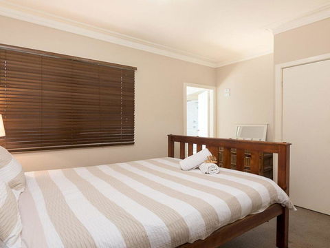 Bluewater - Riverfront Location With Water Views - Accommodation Port Macquarie 2