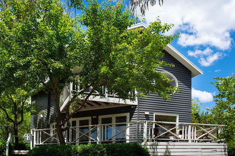 Boatshed House - Accommodation Port Macquarie 0