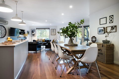 Boatshed House - Accommodation Port Macquarie 3