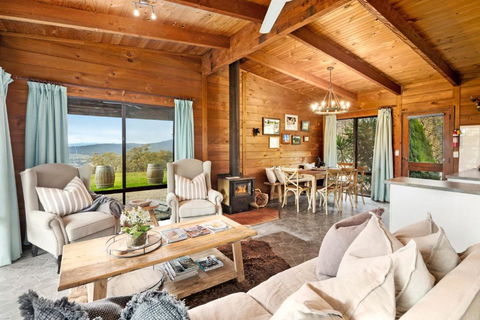The Lodge By Mt Bellevue - Accommodation Port Macquarie 1
