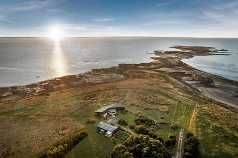 The Point Bass Coast - Accommodation Port Macquarie 0