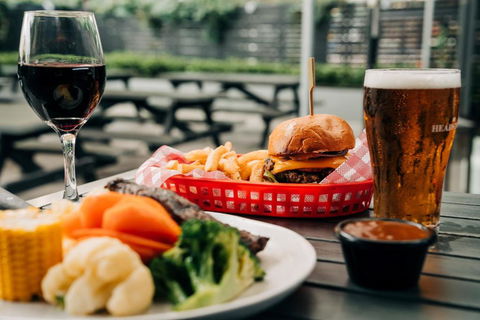 The Sunnyside Tavern, Broadmeadow - Accommodation Port Macquarie 2