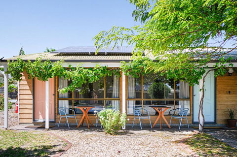 The Shore Motel Milang - Accommodation Port Macquarie 1
